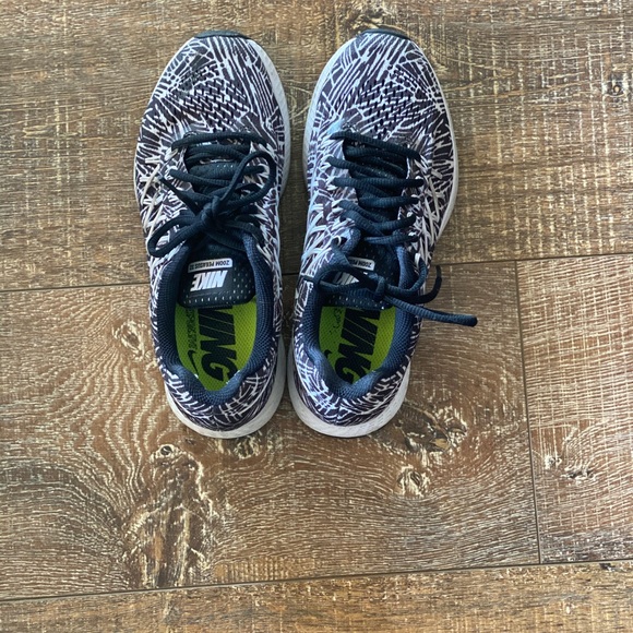 Nike Pegasus running shoes - Picture 4 of 4